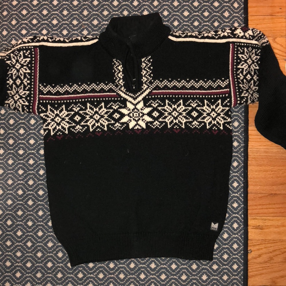 Warm wool sweater with great designs